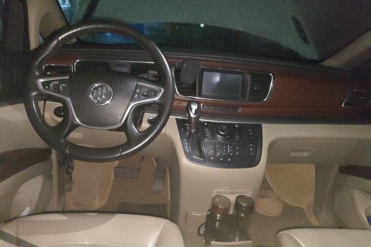 Used Buick GL8 2014 3.0L GT Luxury Business Haoya Edition Center Console