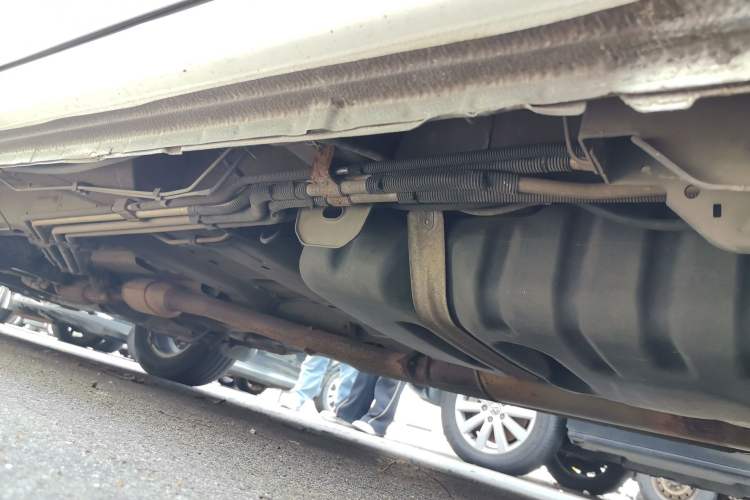 Used Buick GL8 2014 2.4L Classic Edition Chassis Rear Left