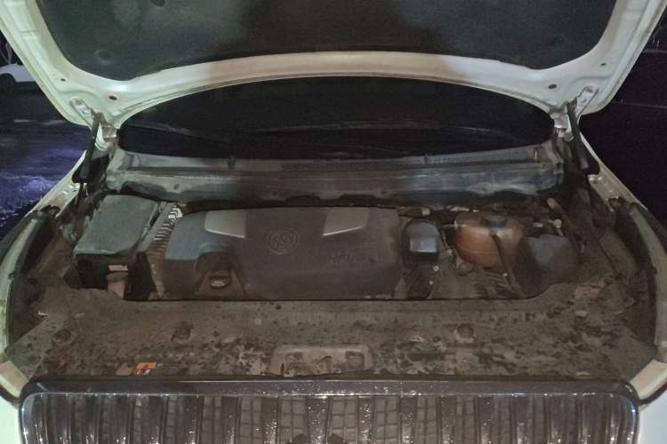 Used Buick GL8 2014 3.0L GT Luxury Business Haoya Edition Engine Bay