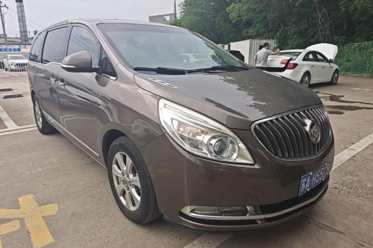 Used Buick GL8 2014 3.0L XT Luxury Business Flagship Edition Front Right 45 Deg