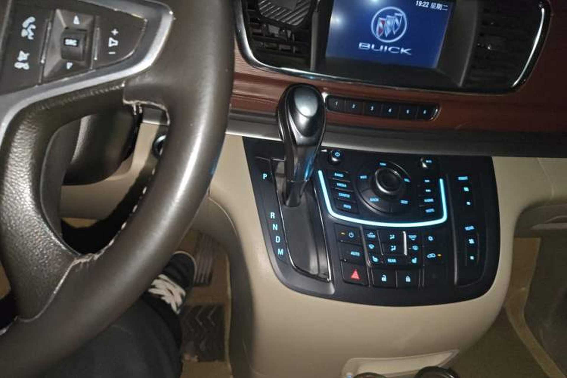 Used Buick GL8 2014 3.0L GT Luxury Business Haoya Edition Gear Lever