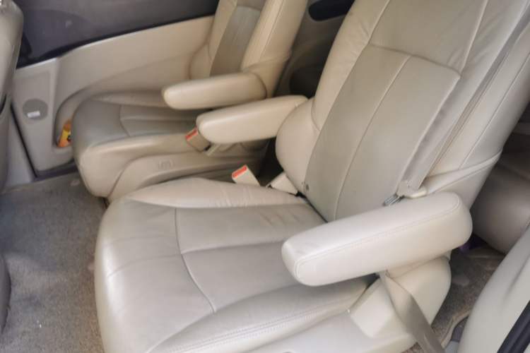 Used Buick GL8 2014 3.0L XT Luxury Business Flagship Edition Left Rear Seat