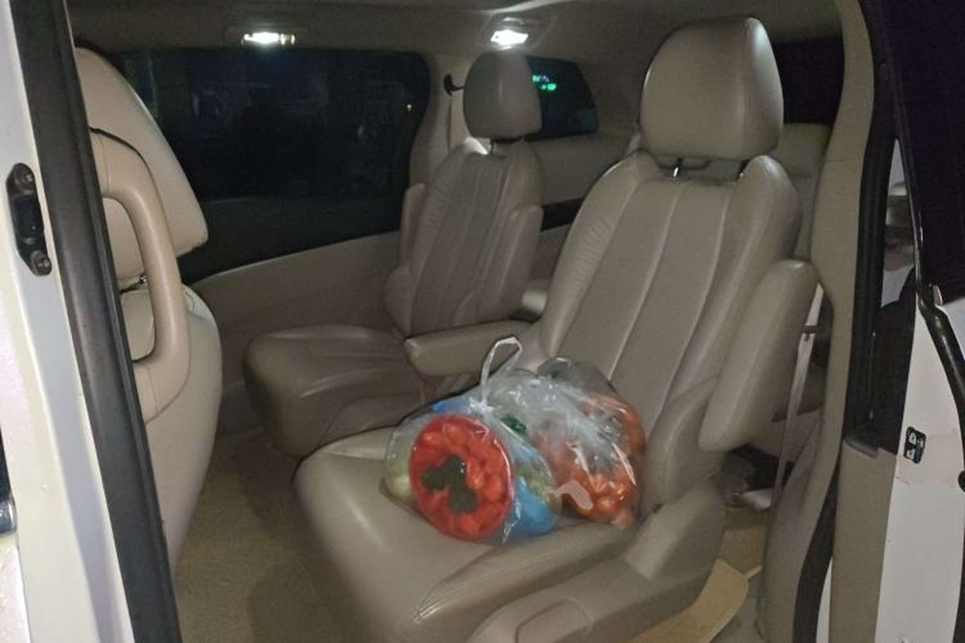 Used Buick GL8 2014 3.0L GT Luxury Business Haoya Edition Left Rear Seat