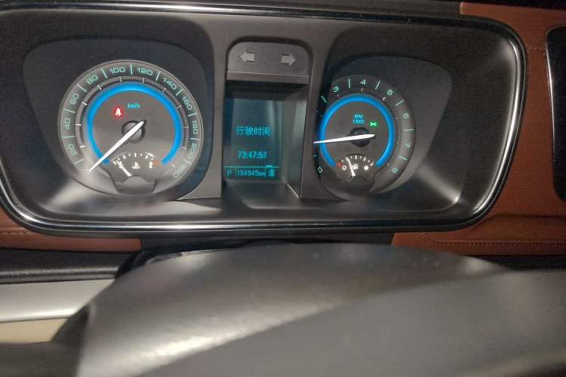 Used Buick GL8 2014 2.4L Executive Edition Odometer Close Up