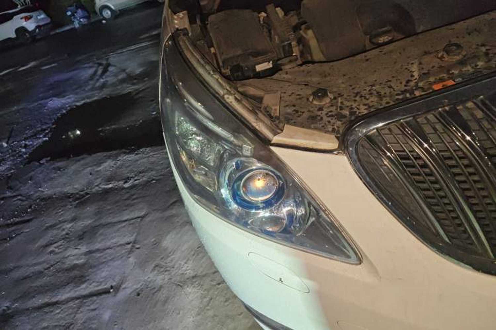 Used Buick GL8 2014 3.0L GT Luxury Business Haoya Edition Right Front Headlight