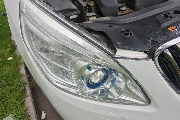 Used Buick GL8 2014 3.0L GT Luxury Business Haoya Edition Right Front Headlight