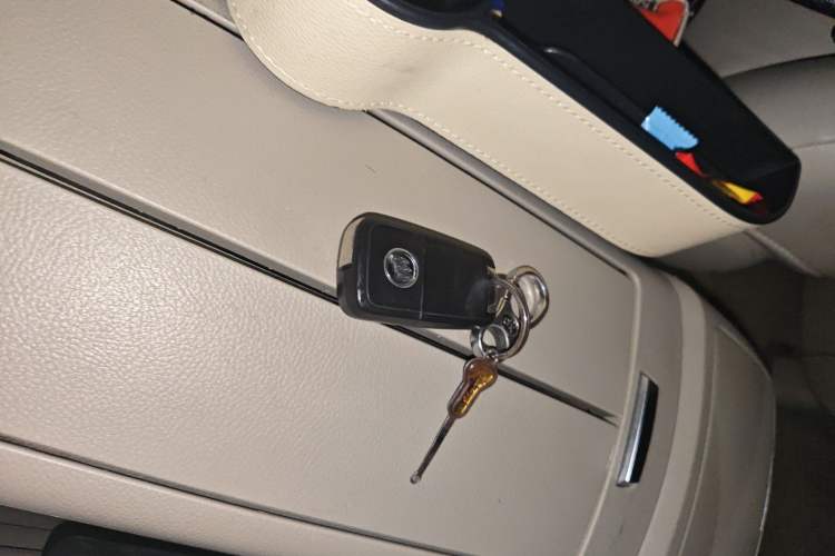 Used Buick GL8 2014 3.0L GT Luxury Business Haoya Edition Vehicle Key