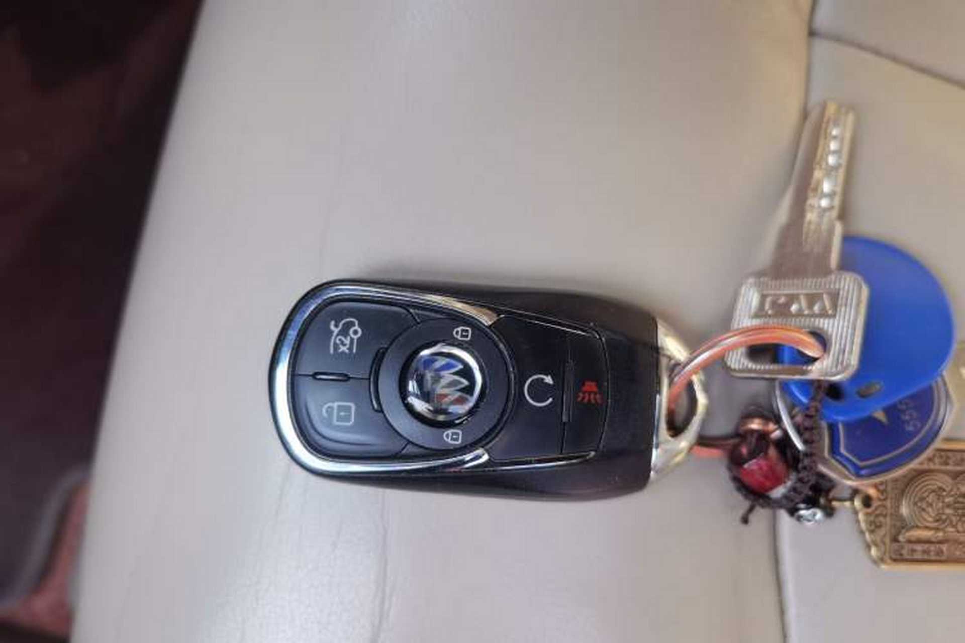 Used Buick GL8 2014 3.0L GT Luxury Business Haoya Edition Vehicle Key