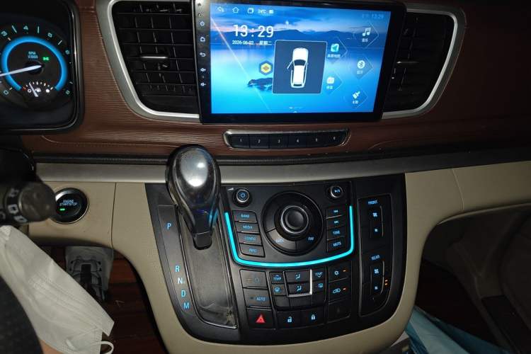 Used Buick GL8 2014 2.4L CT Luxury Business Comfort Edition Audio And AC Panel