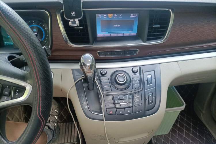 Used Buick GL8 2014 3.0L XT Luxury Business Flagship Edition Audio And AC Panel