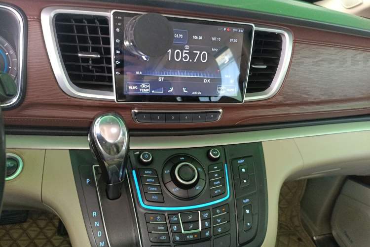 Used Buick GL8 2014 3.0L XT Luxury Business Flagship Edition Audio And AC Panel