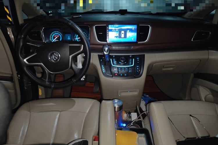 Used Buick GL8 2014 2.4L CT Luxury Business Comfort Edition Center Console