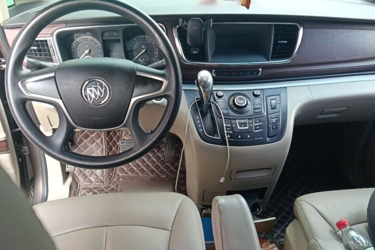 Used Buick GL8 2014 2.4L CT Luxury Business Comfort Edition Center Console