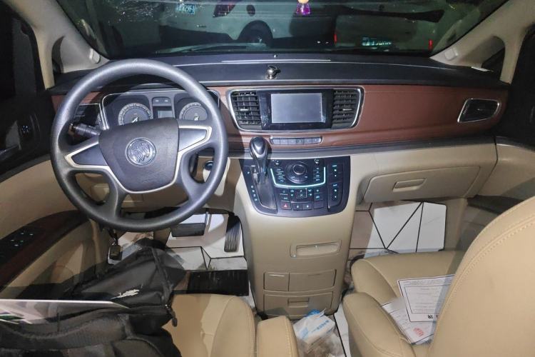Used Buick GL8 2014 2.4L CT Luxury Business Comfort Edition Center Console