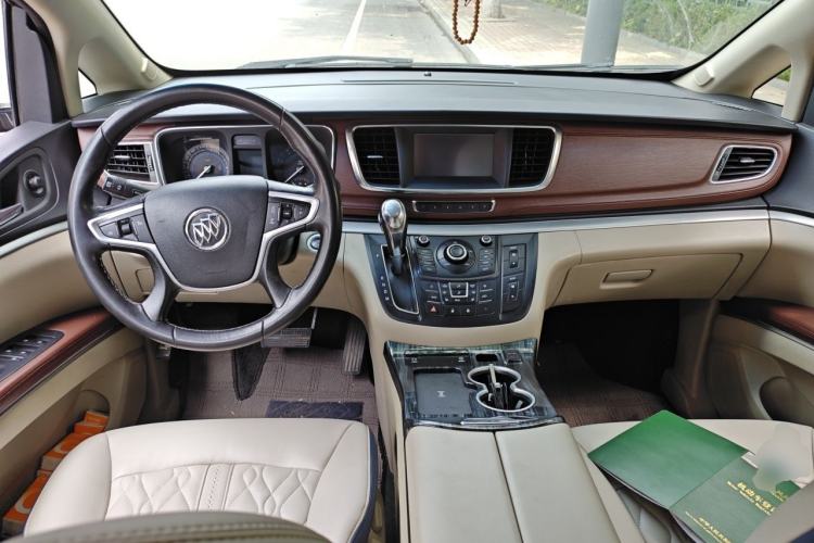 Used Buick GL8 2014 3.0L GT Luxury Business Haoya Edition Center Console