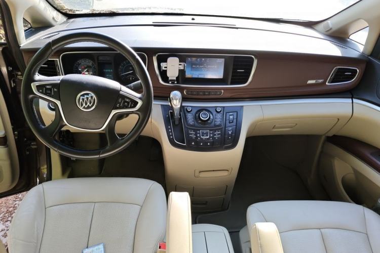 Used Buick GL8 2014 3.0L XT Luxury Business Flagship Edition Center Console