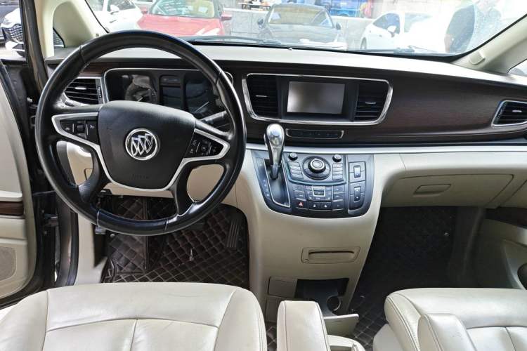 Used Buick GL8 2014 3.0L GT Luxury Business Haoya Edition Center Console