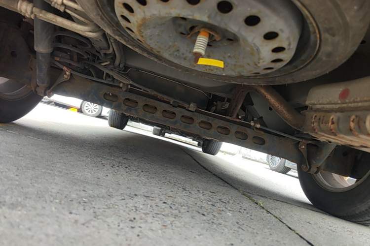 Used Buick GL8 2014 2.4L Classic Edition Chassis Rear