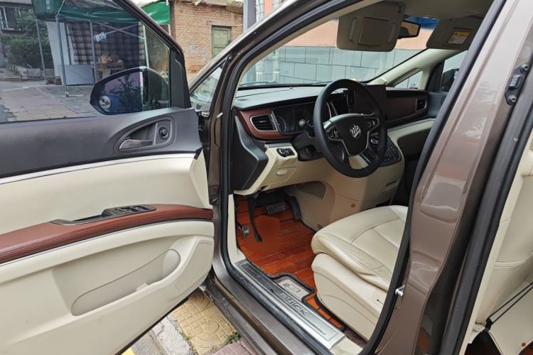 Used Buick GL8 2014 3.0L GT Luxury Business Haoya Edition Driver Seat