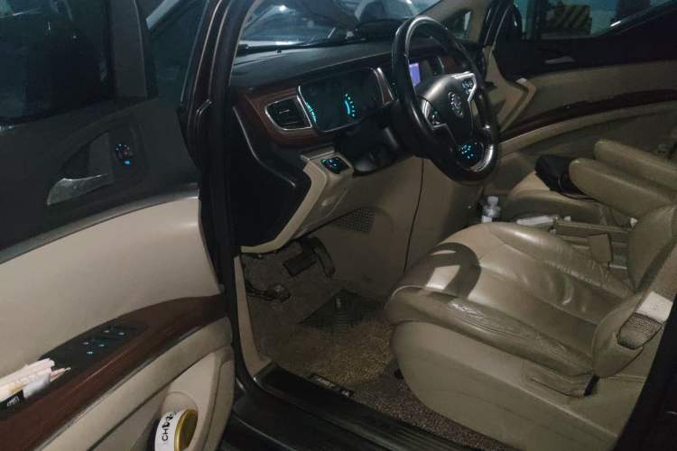 Used Buick GL8 2014 3.0L GT Luxury Business Haoya Edition Driver Seat