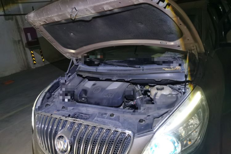 Used Buick GL8 2014 3.0L GT Luxury Business Haoya Edition Engine Bay