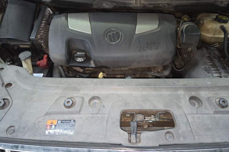 Used Buick GL8 2014 3.0L GT Luxury Business Haoya Edition Engine Bay
