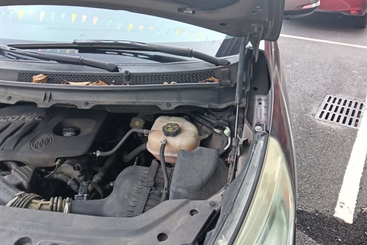 Used Buick GL8 2014 2.4L CT Luxury Business Comfort Edition Engine Bay Left