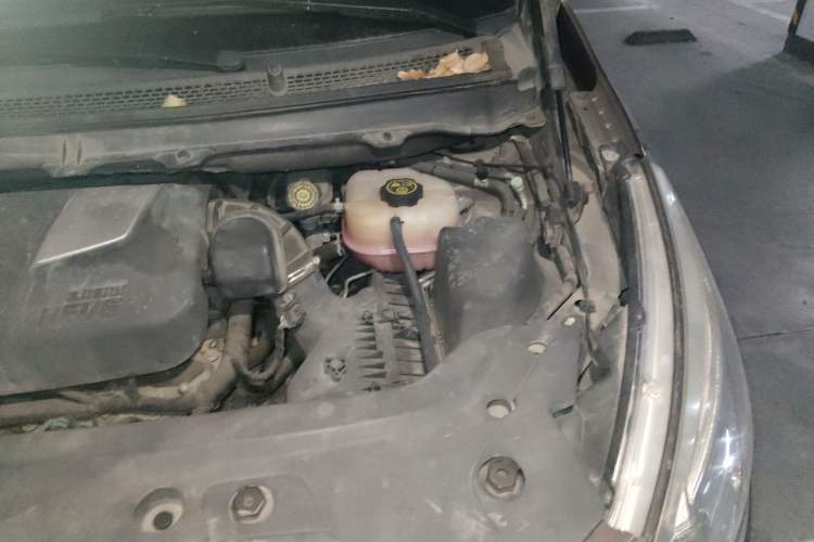 Used Buick GL8 2014 3.0L GT Luxury Business Haoya Edition Engine Bay Left