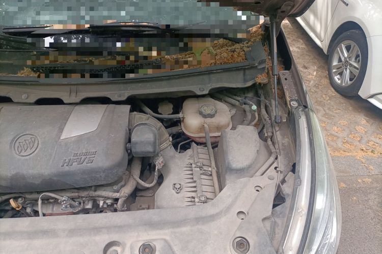 Used Buick GL8 2014 3.0L XT Luxury Business Flagship Edition Engine Bay Left