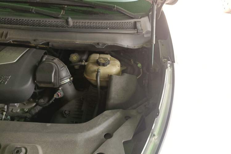 Used Buick GL8 2014 3.0L XT Luxury Business Flagship Edition Engine Bay Left
