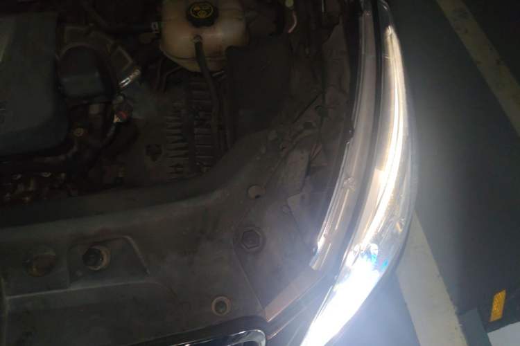 Used Buick GL8 2014 3.0L GT Luxury Business Haoya Edition Engine Bay Left