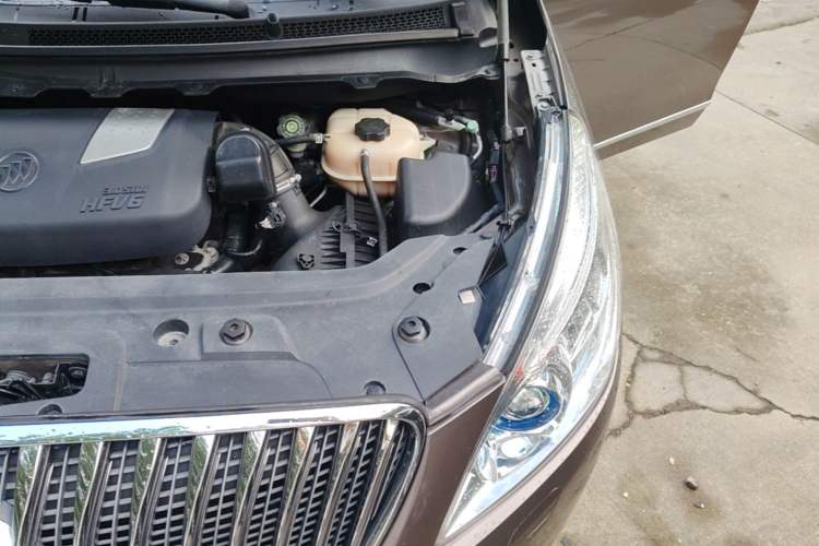Used Buick GL8 2014 3.0L GT Luxury Business Haoya Edition Engine Bay Left