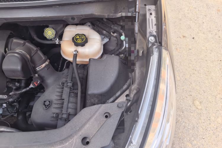 Used Buick GL8 2014 3.0L GT Luxury Business Haoya Edition Engine Bay Left