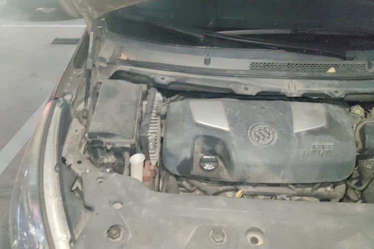 Used Buick GL8 2014 3.0L GT Luxury Business Haoya Edition Engine Bay Right