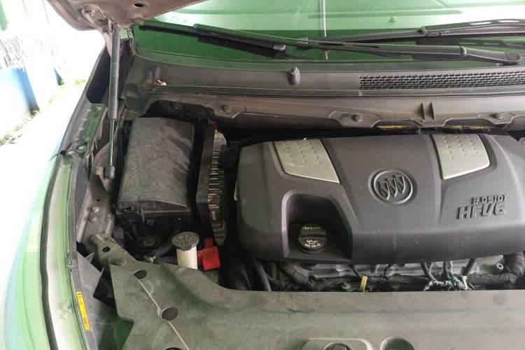Used Buick GL8 2014 3.0L XT Luxury Business Flagship Edition Engine Bay Right