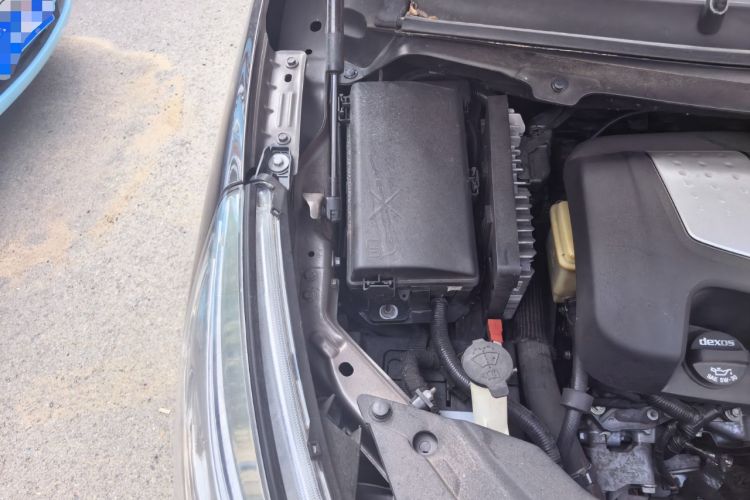 Used Buick GL8 2014 3.0L GT Luxury Business Haoya Edition Engine Bay Right
