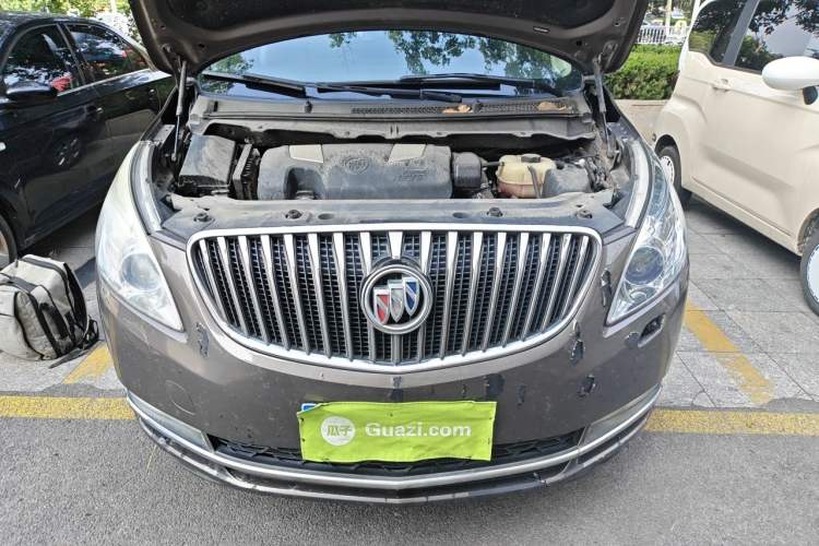 Used Buick GL8 2014 3.0L GT Luxury Business Haoya Edition Engine Bay