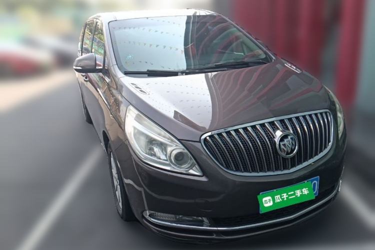 Used Buick GL8 2014 2.4L CT Luxury Business Comfort Edition Front Right 45 Deg