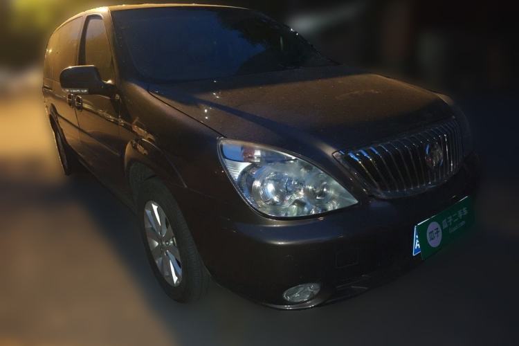 Used Buick GL8 2014 2.4L Classic Edition Front Right 45 Deg