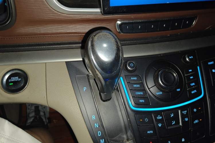 Used Buick GL8 2014 2.4L CT Luxury Business Comfort Edition Gear Lever
