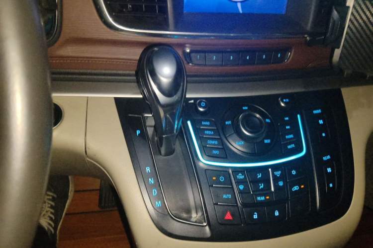 Used Buick GL8 2014 2.4L LT Luxury Business Executive Edition Gear Lever