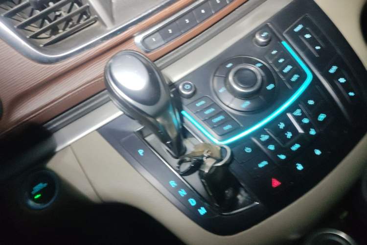 Used Buick GL8 2014 3.0L GT Luxury Business Haoya Edition Gear Lever