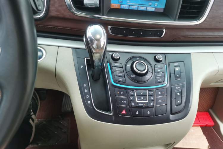 Used Buick GL8 2014 3.0L GT Luxury Business Haoya Edition Gear Lever