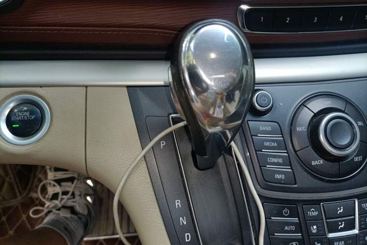 Used Buick GL8 2014 3.0L XT Luxury Business Flagship Edition Gear Lever
