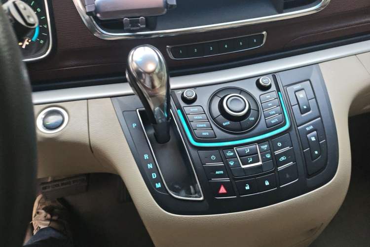 Used Buick GL8 2014 2.4L CT Luxury Business Comfort Edition Gear Lever