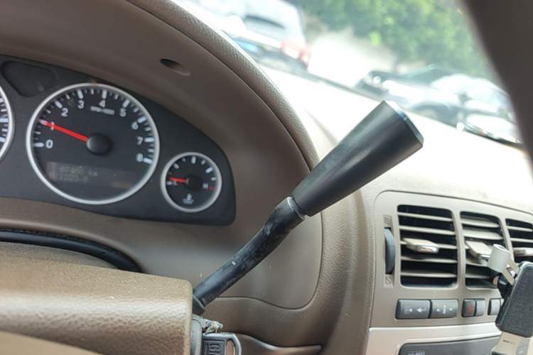 Used Buick GL8 2014 2.4L Classic Edition Gear Lever