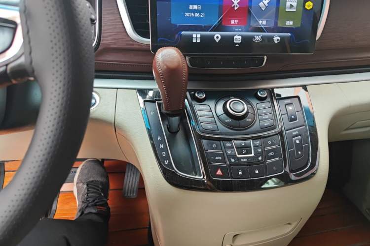 Used Buick GL8 2014 3.0L GT Luxury Business Haoya Edition Gear Lever