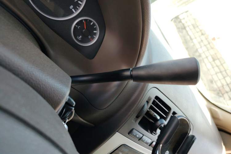 Used Buick GL8 2014 2.4L Comfort Edition Gear Lever