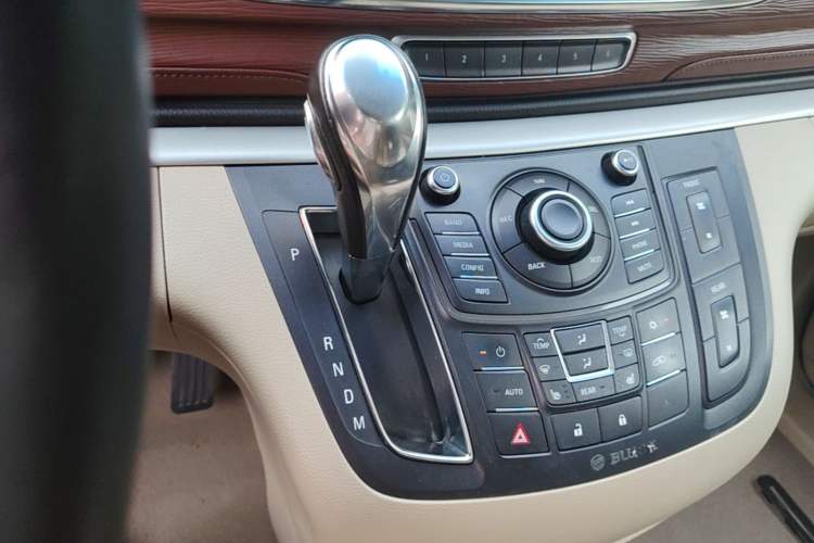 Used Buick GL8 2014 3.0L GT Luxury Business Haoya Edition Gear Lever