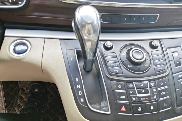 Used Buick GL8 2014 3.0L GT Luxury Business Haoya Edition Gear Lever